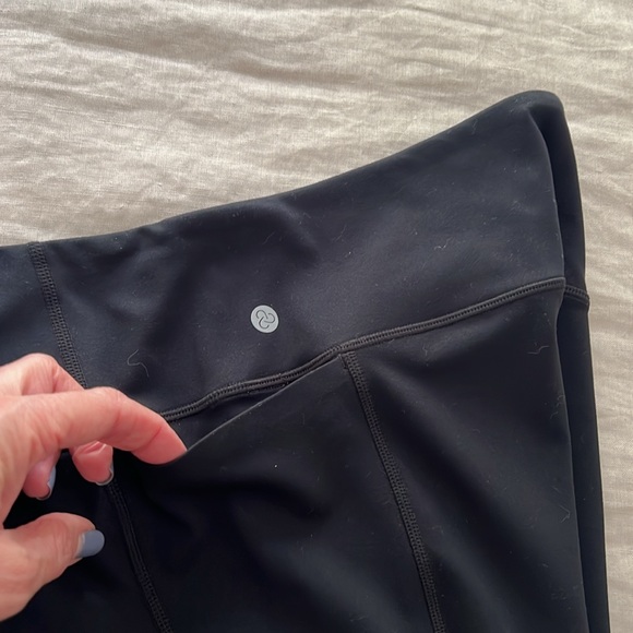 Zella Cropped Leggings 24” inseam - Picture 4 of 8